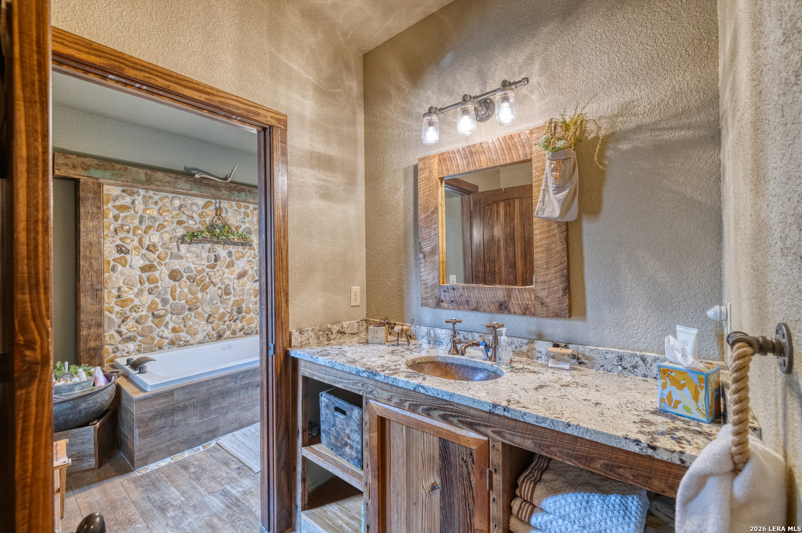 1575 Mountain Valley Road Concan, TX 78838 - Photo 24 of 44