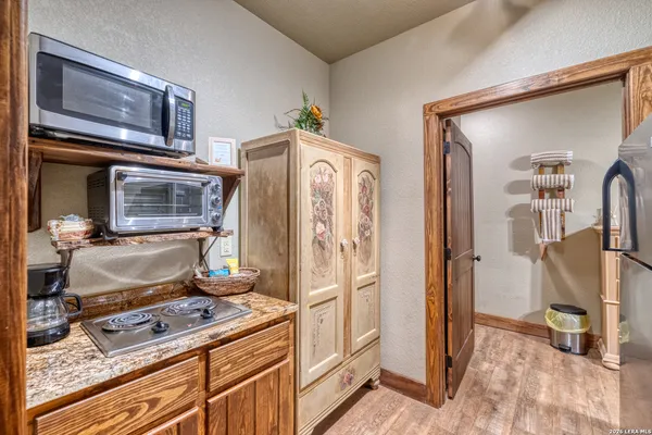 $1,395,000 | 1575 Mountain Valley Road, Concan, TX 78838