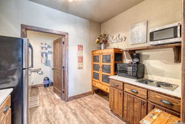 $1,395,000 | 1575 Mountain Valley Road, Concan, TX 78838