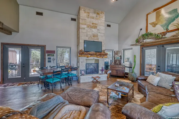 $1,395,000 | 1575 Mountain Valley Road, Concan, TX 78838