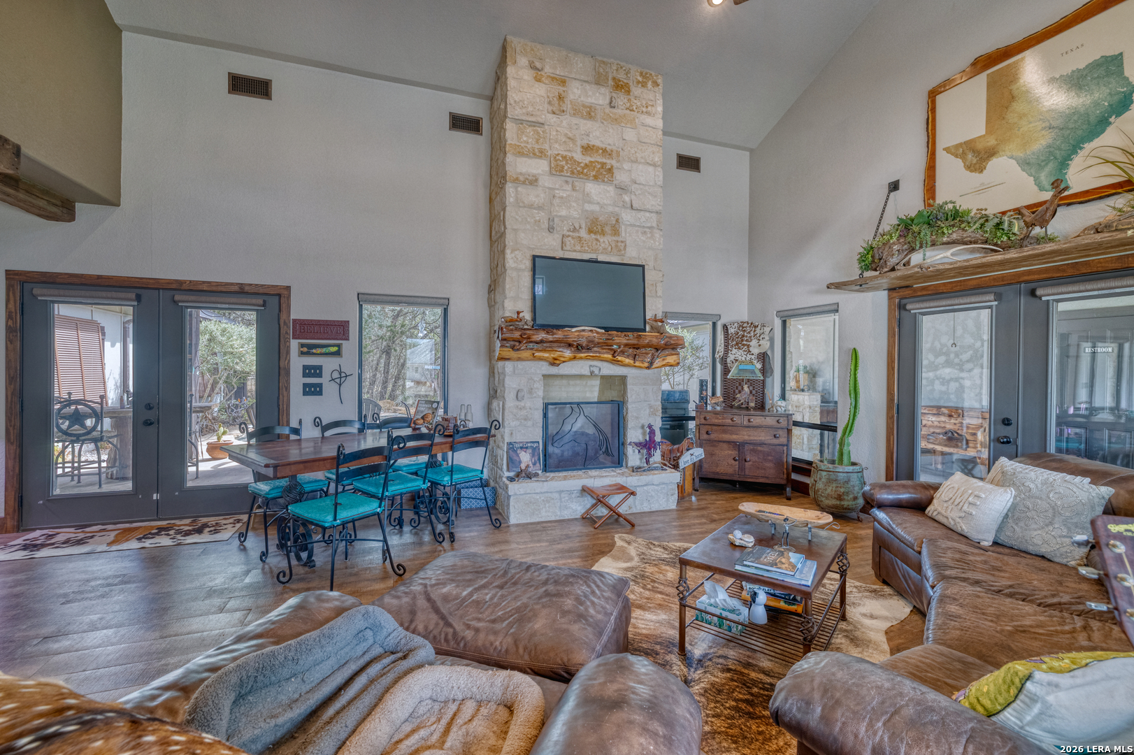 1575 Mountain Valley Road Concan, TX 78838 - Photo 6 of 44