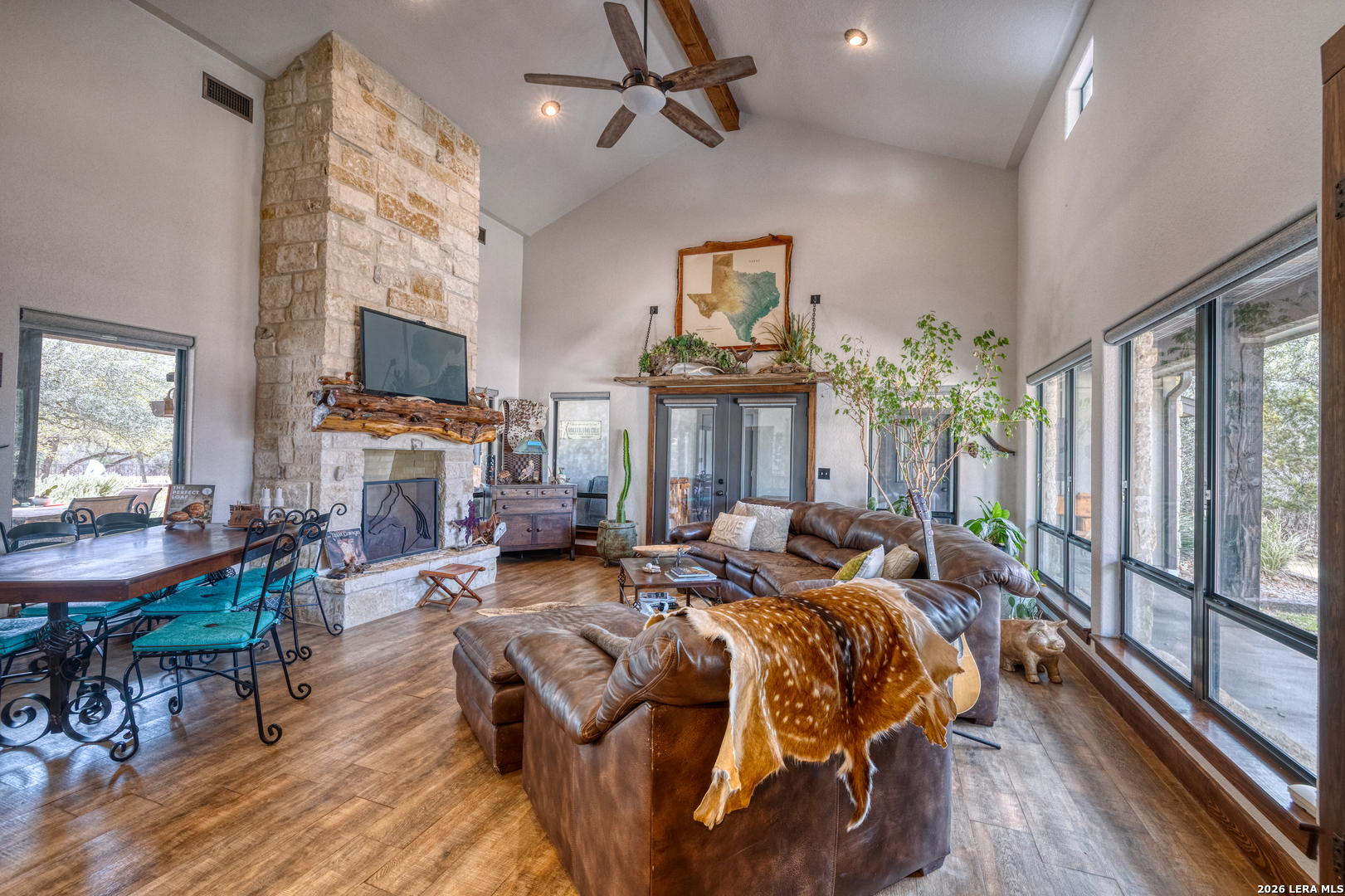 1575 Mountain Valley Road Concan, TX 78838 - Photo 7 of 44