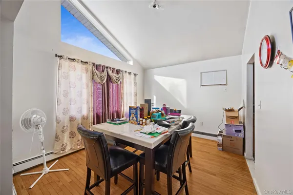 $1,198,000 | 1955 Burke Avenue | Baychester