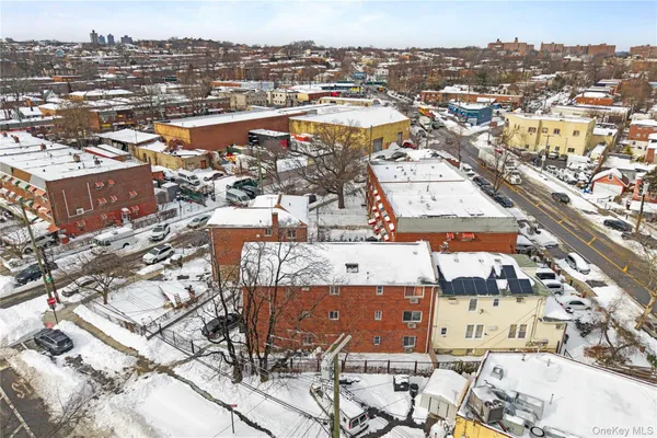 $1,198,000 | 1955 Burke Avenue | Baychester