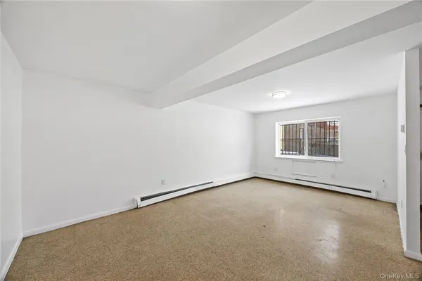 $1,198,000 | 1955 Burke Avenue | Baychester