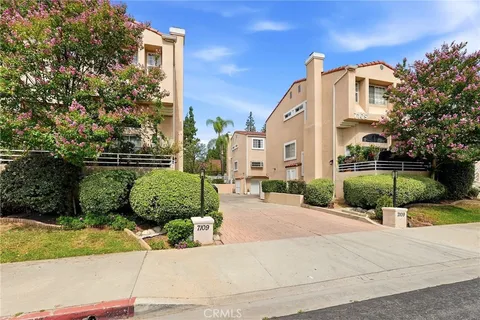 $659,000 | 7109 Farralone Avenue, Unit 117, Canoga Park, CA 91303