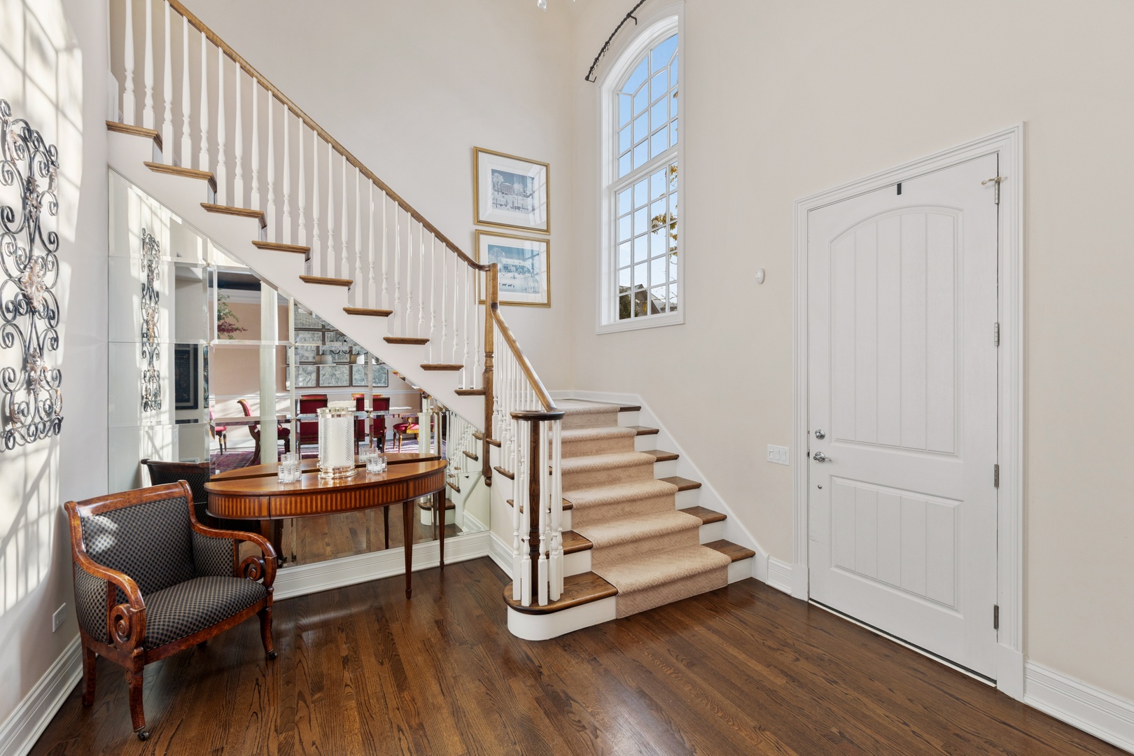 46 Willowcrest Drive Oak Brook, IL 60523 - Photo 3 of 25 a view of entryway livingroom and hall with wooden floor
