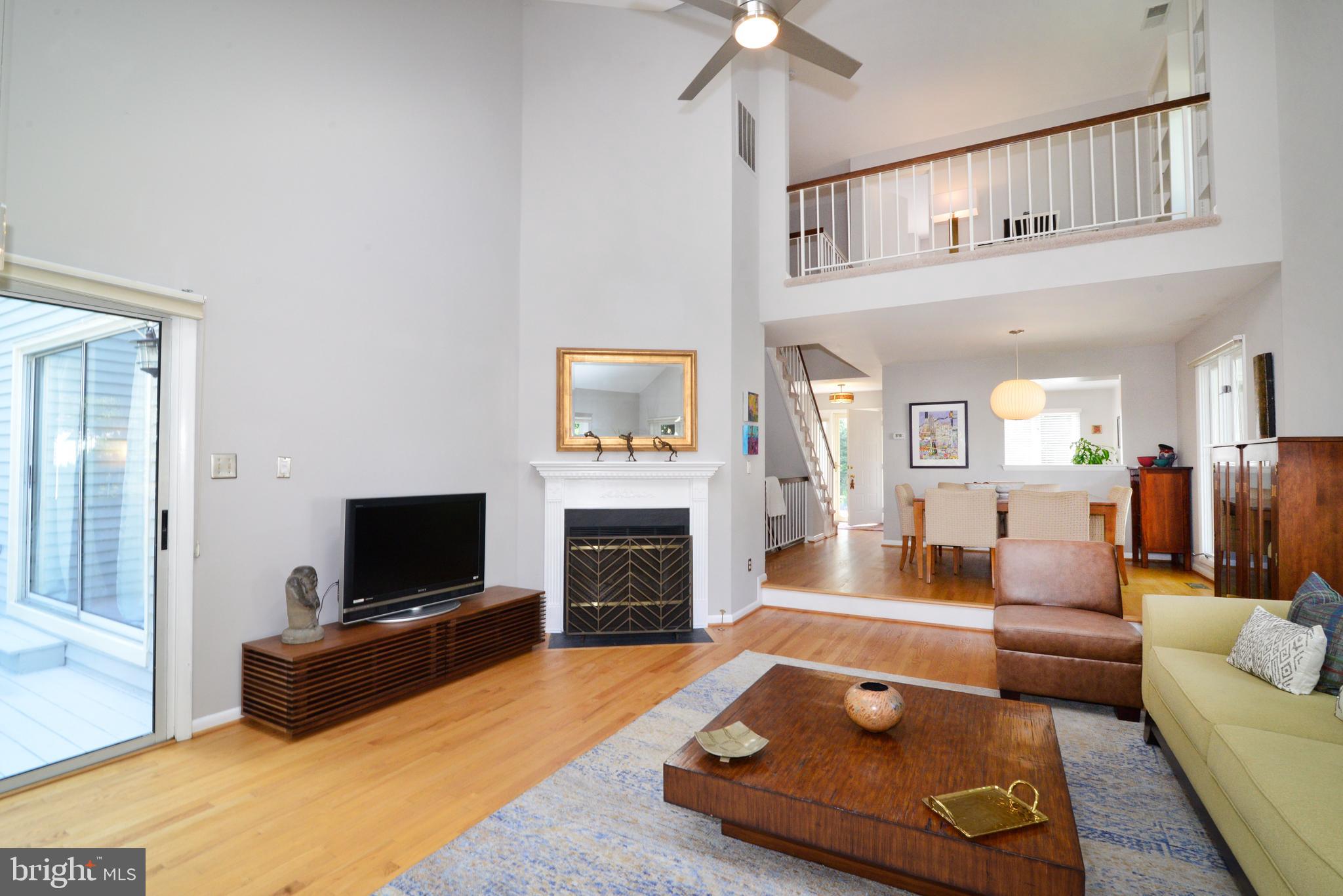 1301 Wedgewood Manor Way Reston, VA 20194 - Photo 18 of 55 Living room view into home