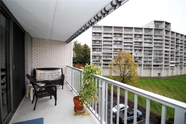 $149,900 | 1160 Bower Hill Road, Unit 310A, Pittsburgh, PA 15243
