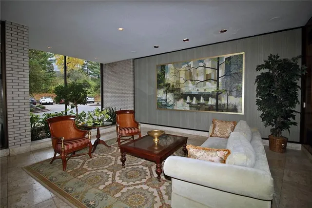 $149,900 | 1160 Bower Hill Road, Unit 310A, Pittsburgh, PA 15243