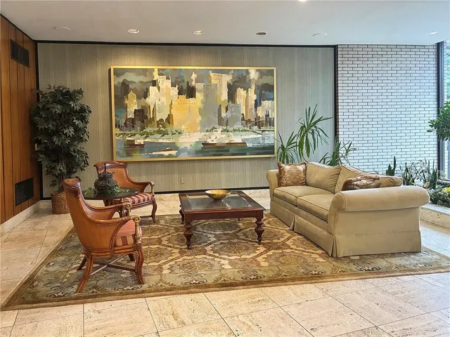 $149,900 | 1160 Bower Hill Road, Unit 310A, Pittsburgh, PA 15243