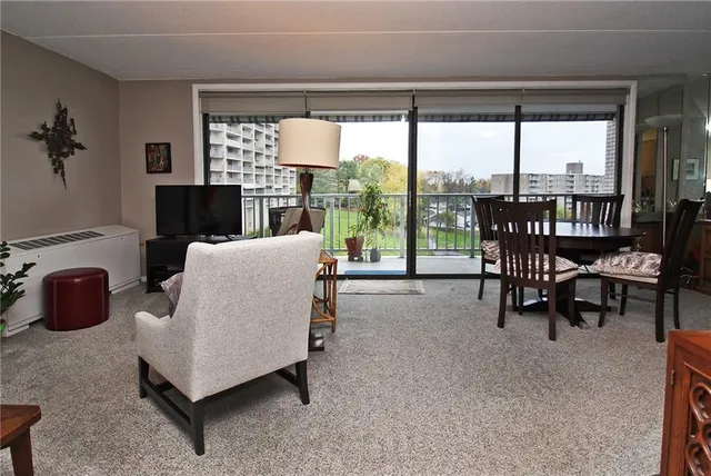 $149,900 | 1160 Bower Hill Road, Unit 310A, Pittsburgh, PA 15243