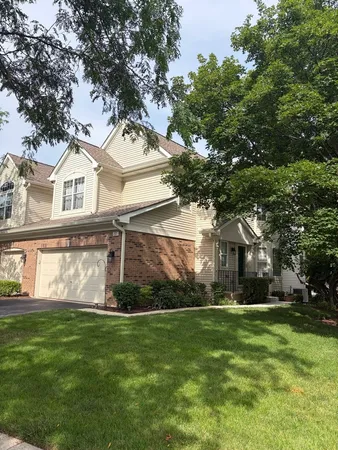 $3,600 | 37 Egg Harbour Court, Unit 37, Schaumburg, IL 60173