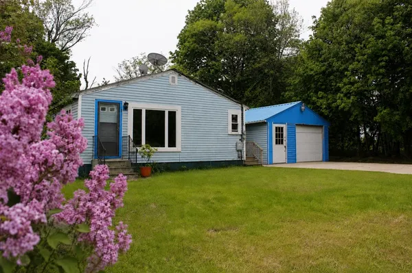 $289,000 | 75 Wentworth Road, Wakefield, NH 03872