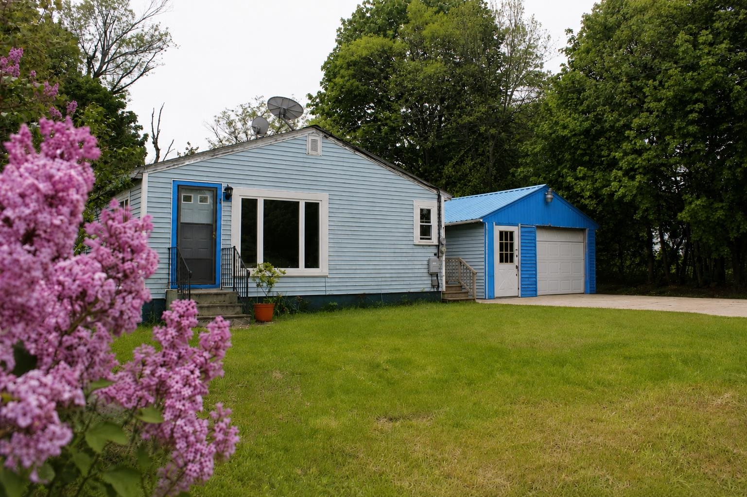 75 Wentworth Road Wakefield, NH 03872 - Photo 1 of 17