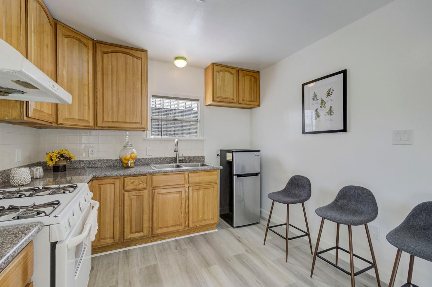 3618 MacArthur Boulevard Oakland, CA 94619 - Photo 15 of 65