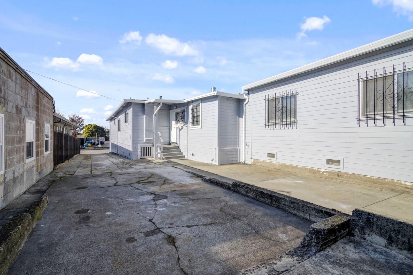 3618 MacArthur Boulevard Oakland, CA 94619 - Photo 58 of 65 a view of a backyard of the house