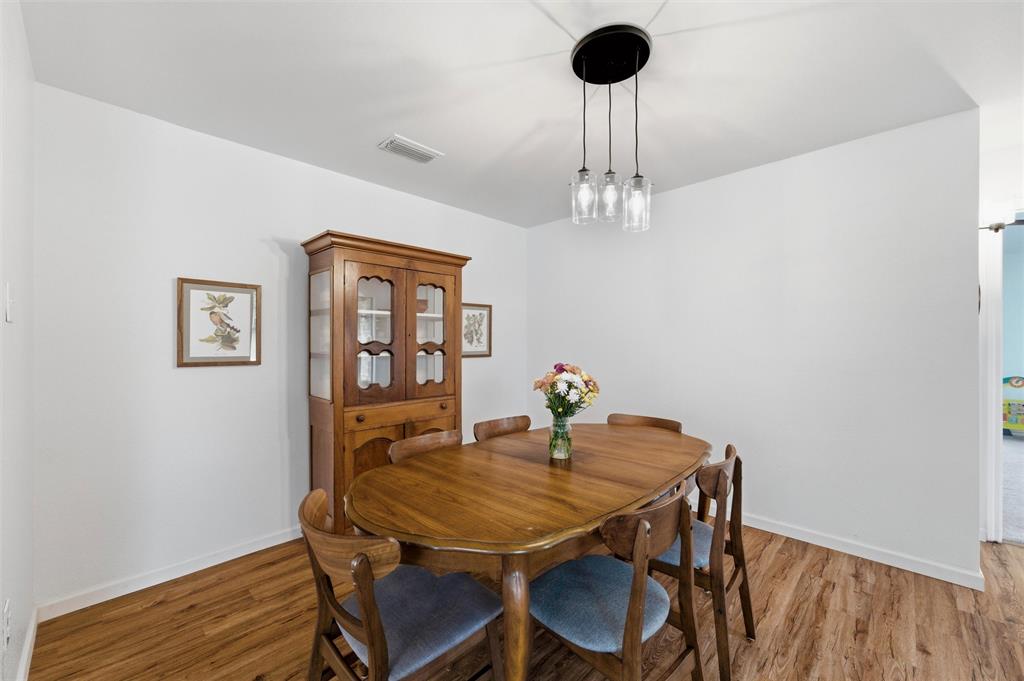 1132 Trinity Drive Benbrook, TX 76126 - Photo 7 of 40
