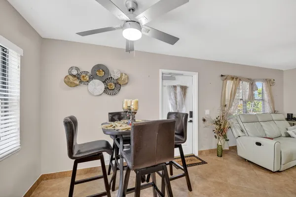 $170,000 | 743 Burgundy P, Delray Beach, FL 33484