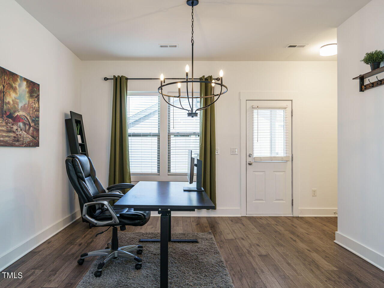 277 Daniel Ridge Road Wendell, NC 27591 - Photo 10 of 32 009-1280x960-dining-room