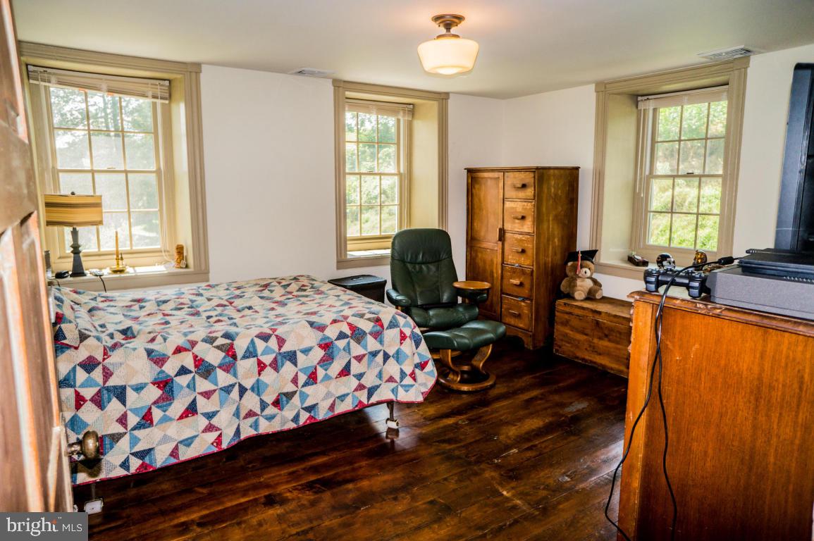 520 Codorus Furnace Road Mount Wolf, PA 17347 - Photo 73 of 114 Gallery Image 73