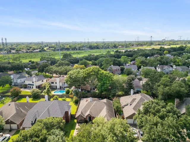 $2,600 | 4503 Summer Lakes, Sugar Land, TX 77479