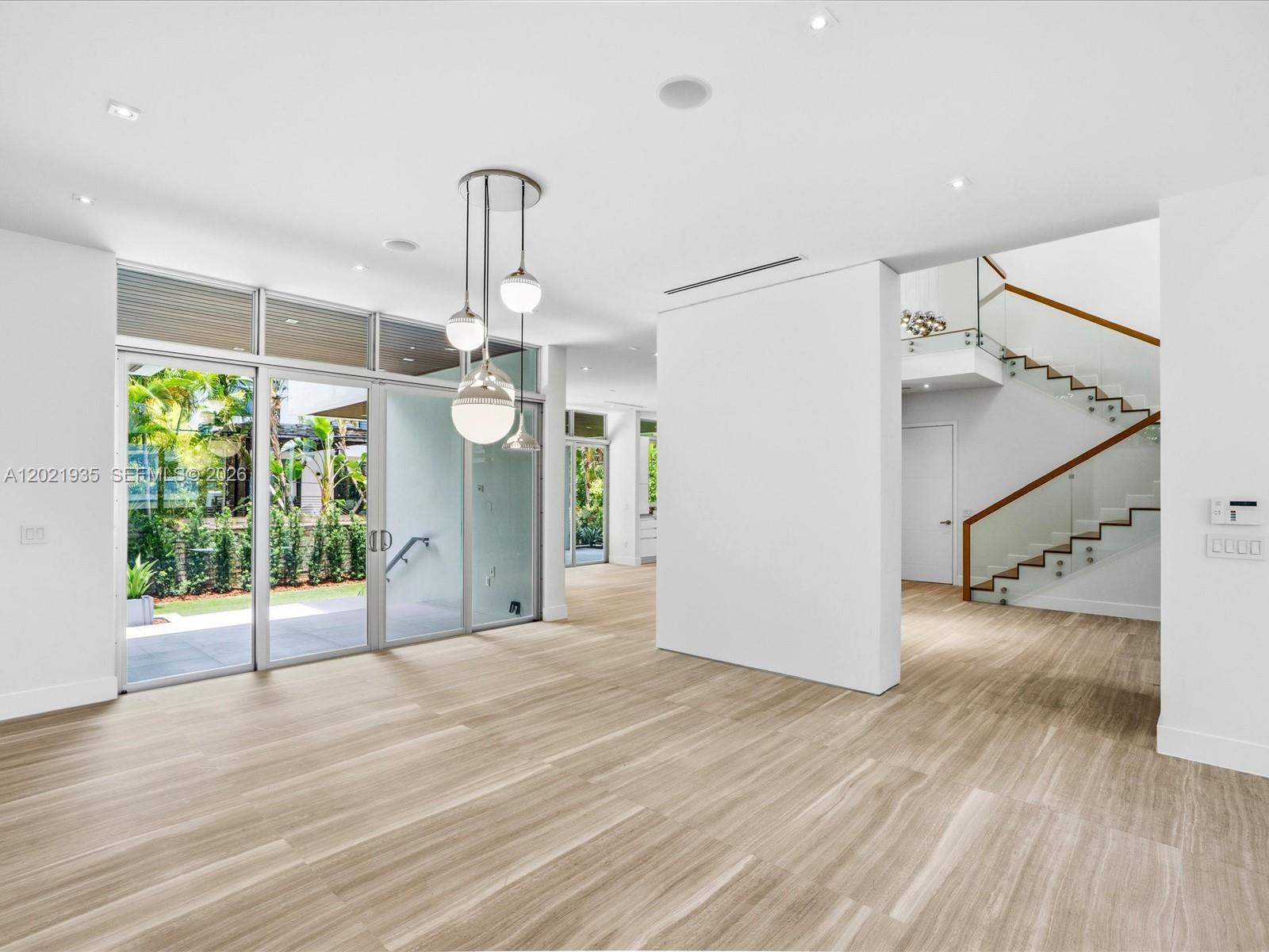 125 Hampton Lane Key Biscayne, FL 33149 - Photo 10 of 81