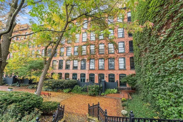 $565,000 | 429 North Franklin Street, Unit 211, Syracuse, NY 13204