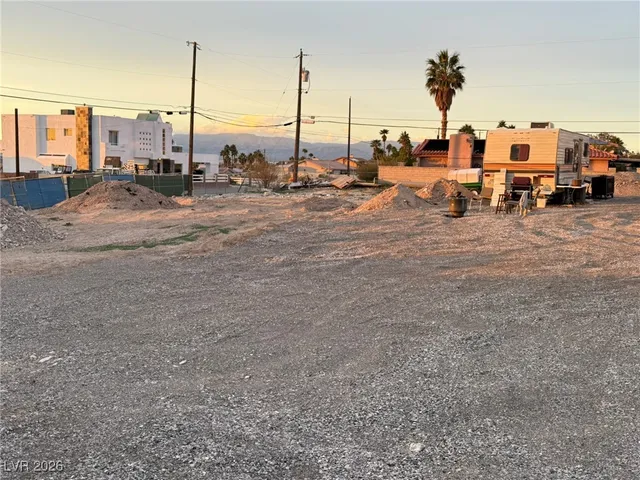 $250,000 | 6942 Stewart Avenue, Las Vegas, NV 89110