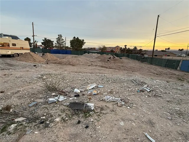 $250,000 | 6942 Stewart Avenue, Las Vegas, NV 89110
