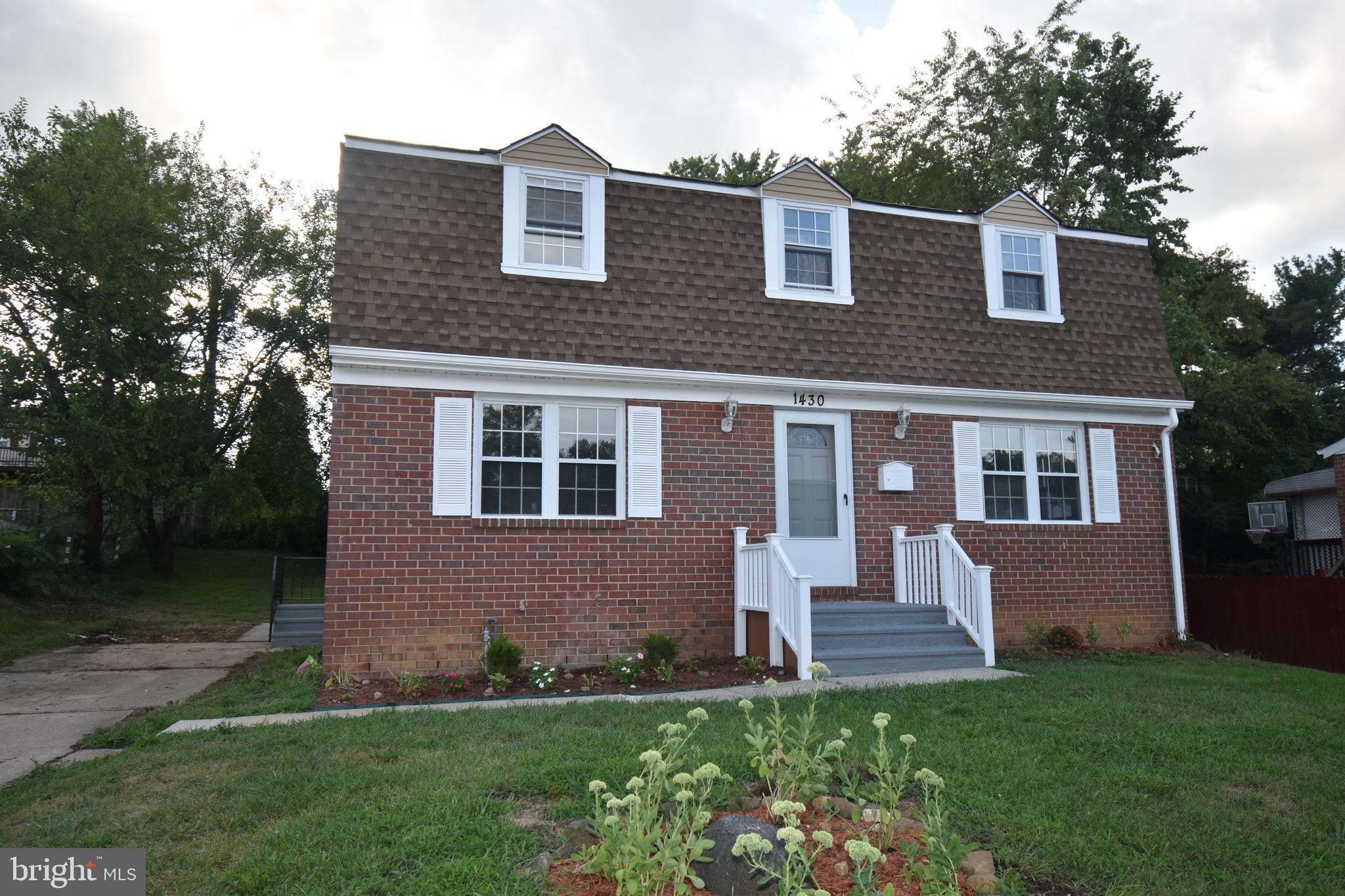 1430 Hallwood Road Baltimore, MD 21228 - Photo 1 of 28 Gallery Image 1