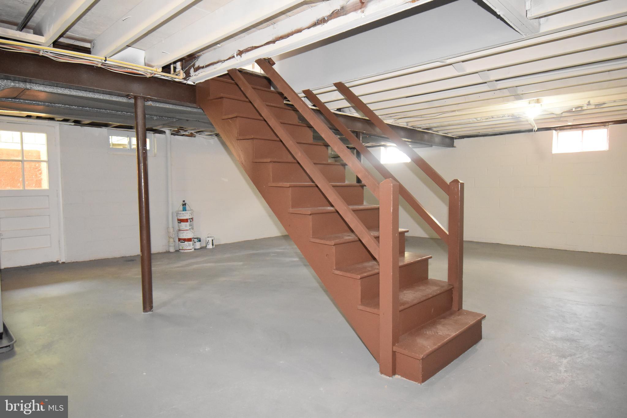 1430 Hallwood Road Baltimore, MD 21228 - Photo 26 of 28 Gallery Image 26