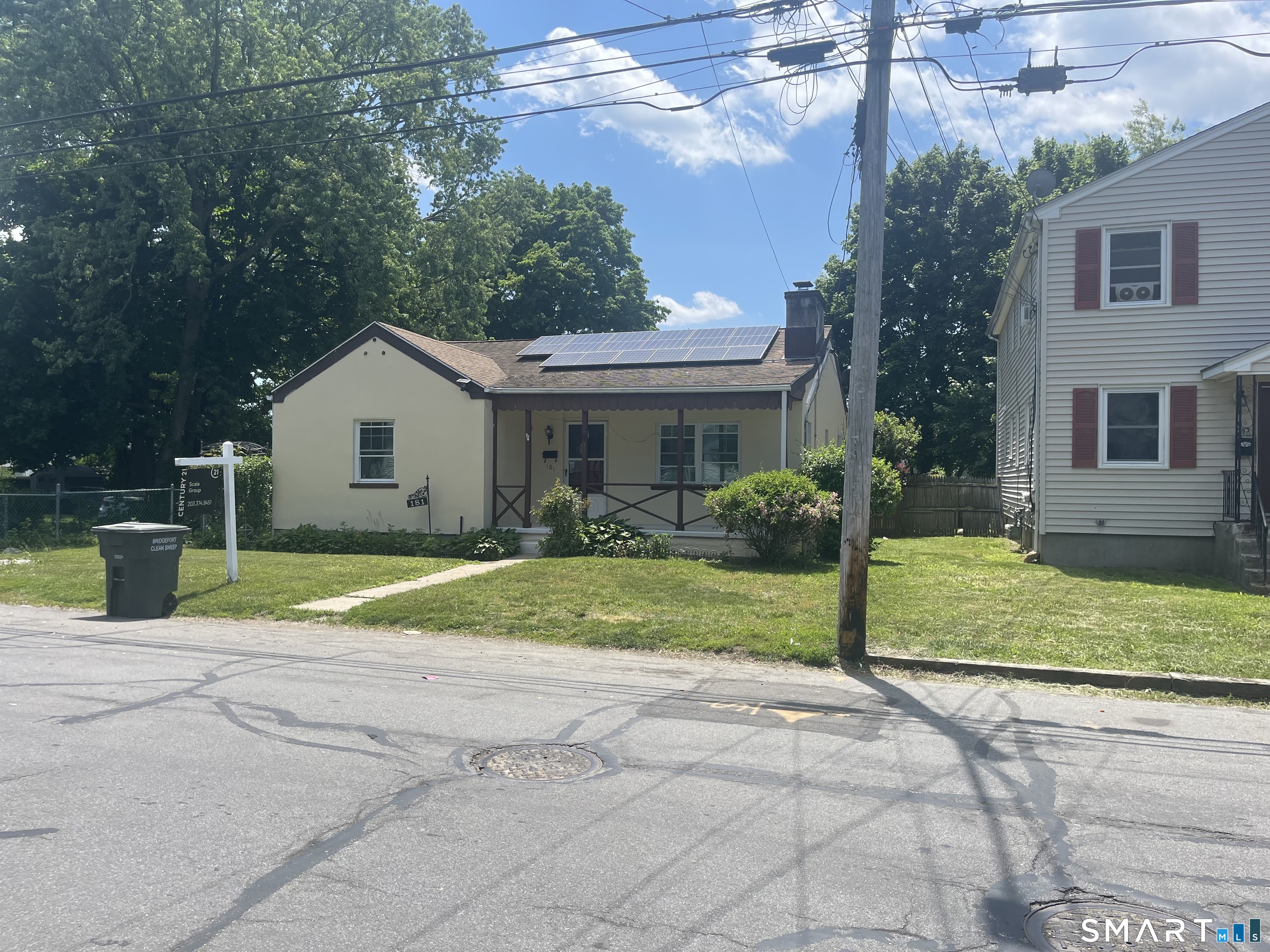 181 City View Avenue Bridgeport, CT 06606 - Photo 3 of 19