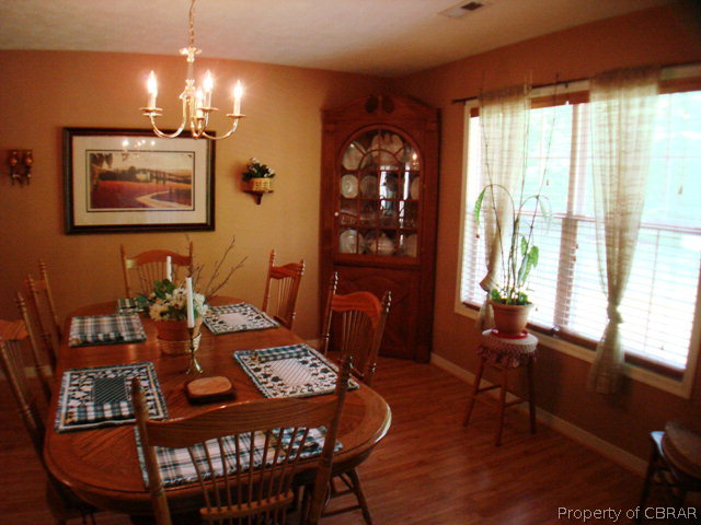 8122 Willis Road Gloucester, VA 23061 - Photo 6 of 24