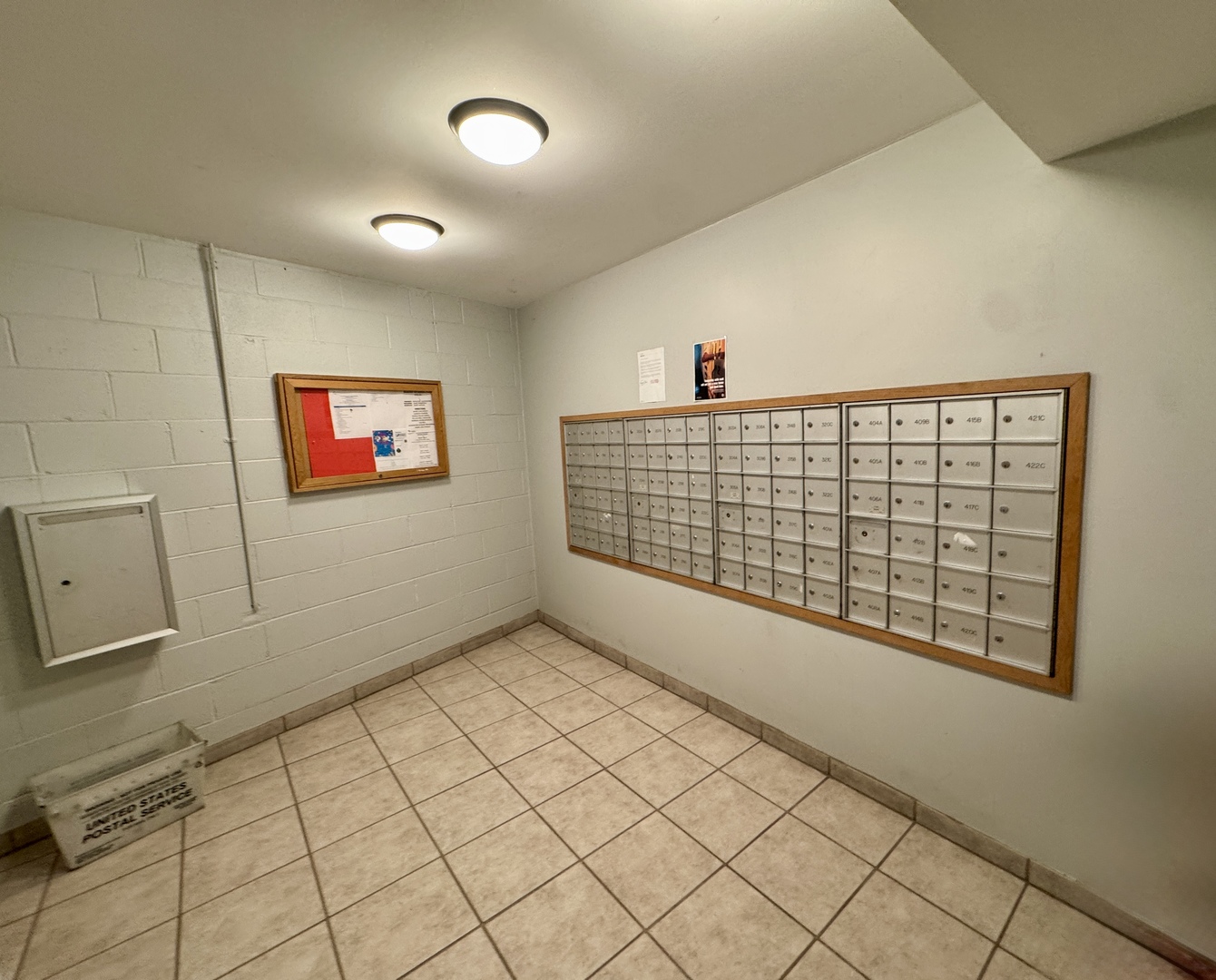 1415 East Central Road, Unit 301A Arlington Heights, IL 60005 - Photo 14 of 19 a view of an empty room