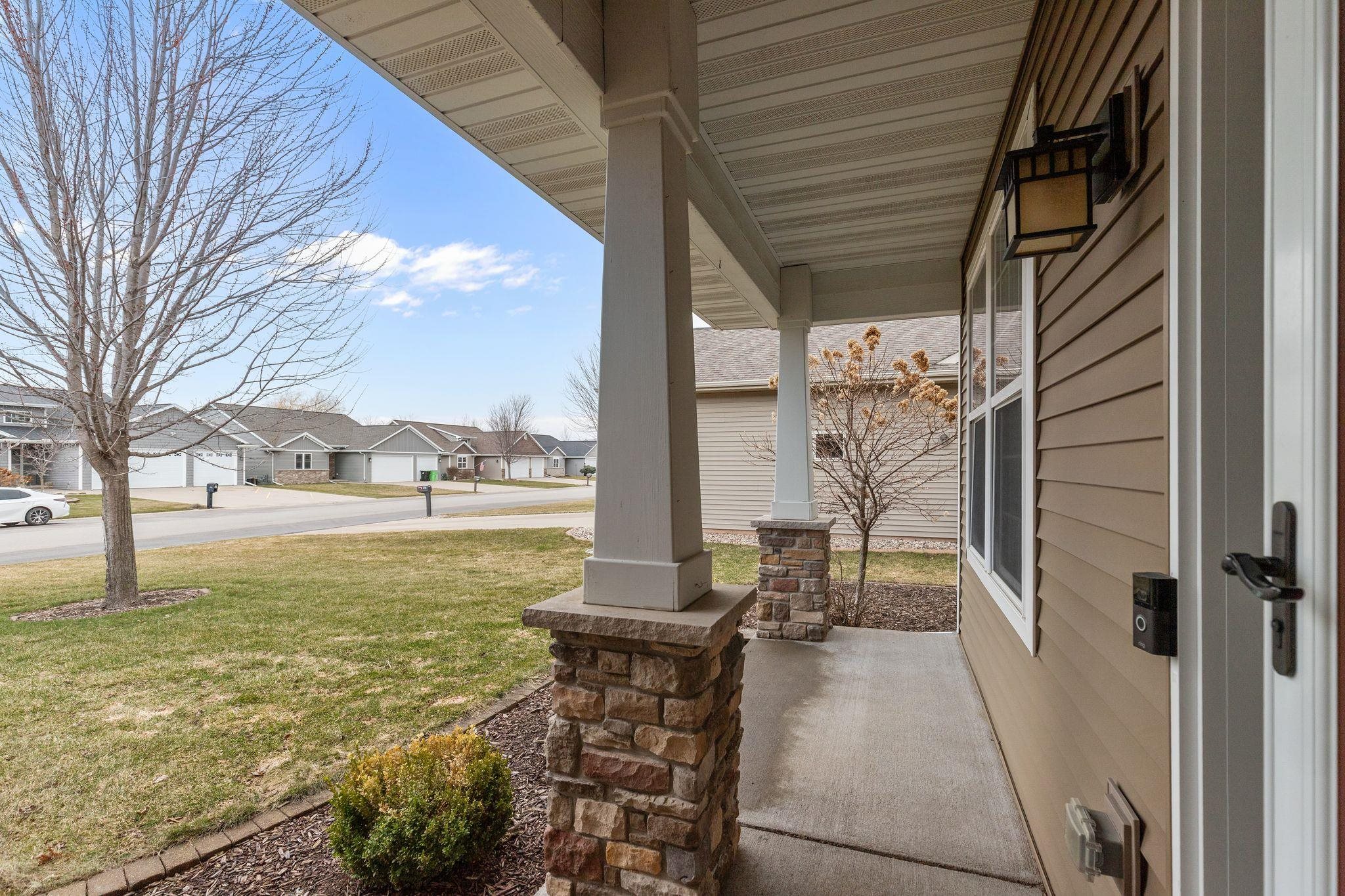 N9050 Spring Valley Road Menasha, WI 54952 - Photo 37 of 42