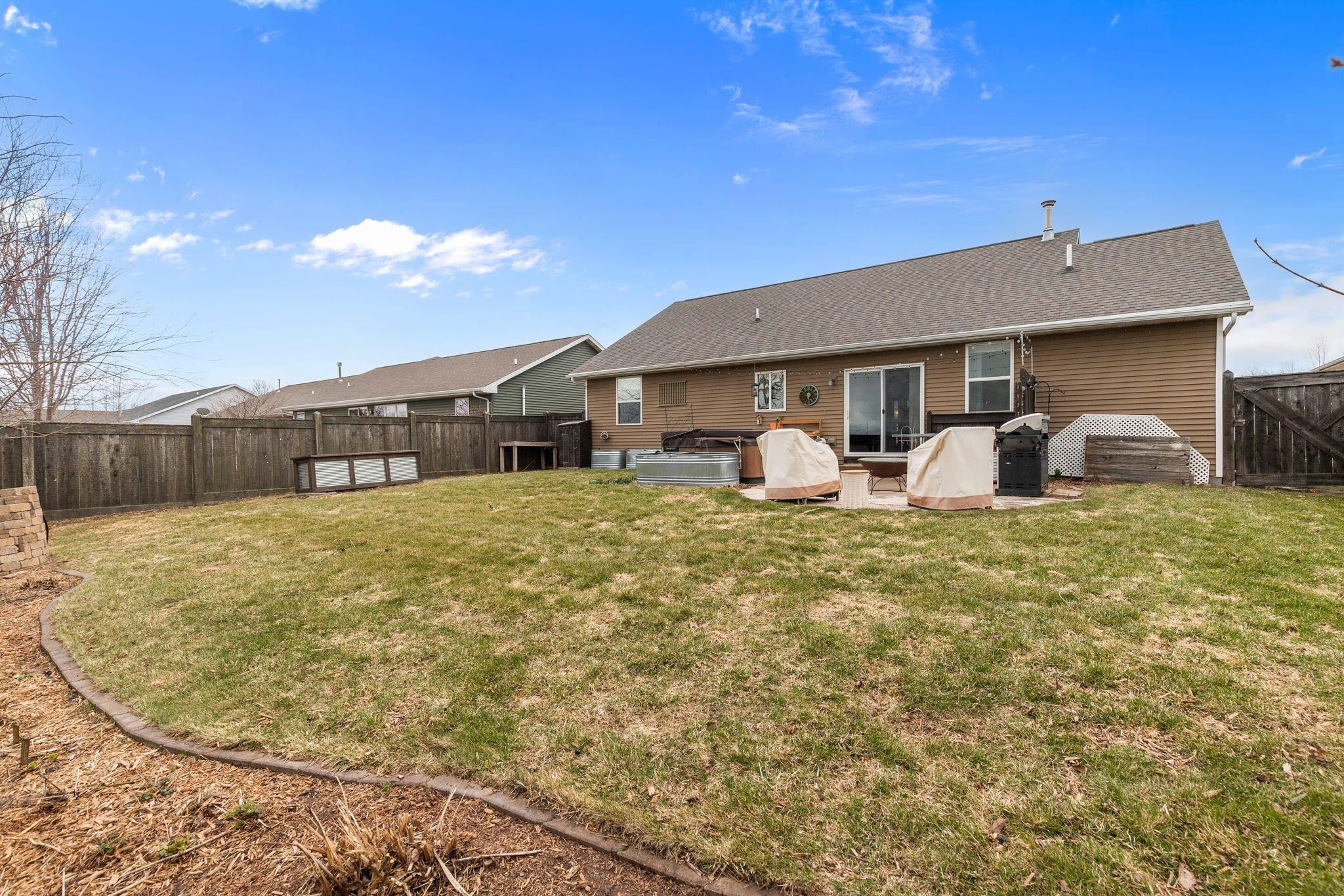 N9050 Spring Valley Road Menasha, WI 54952 - Photo 38 of 42