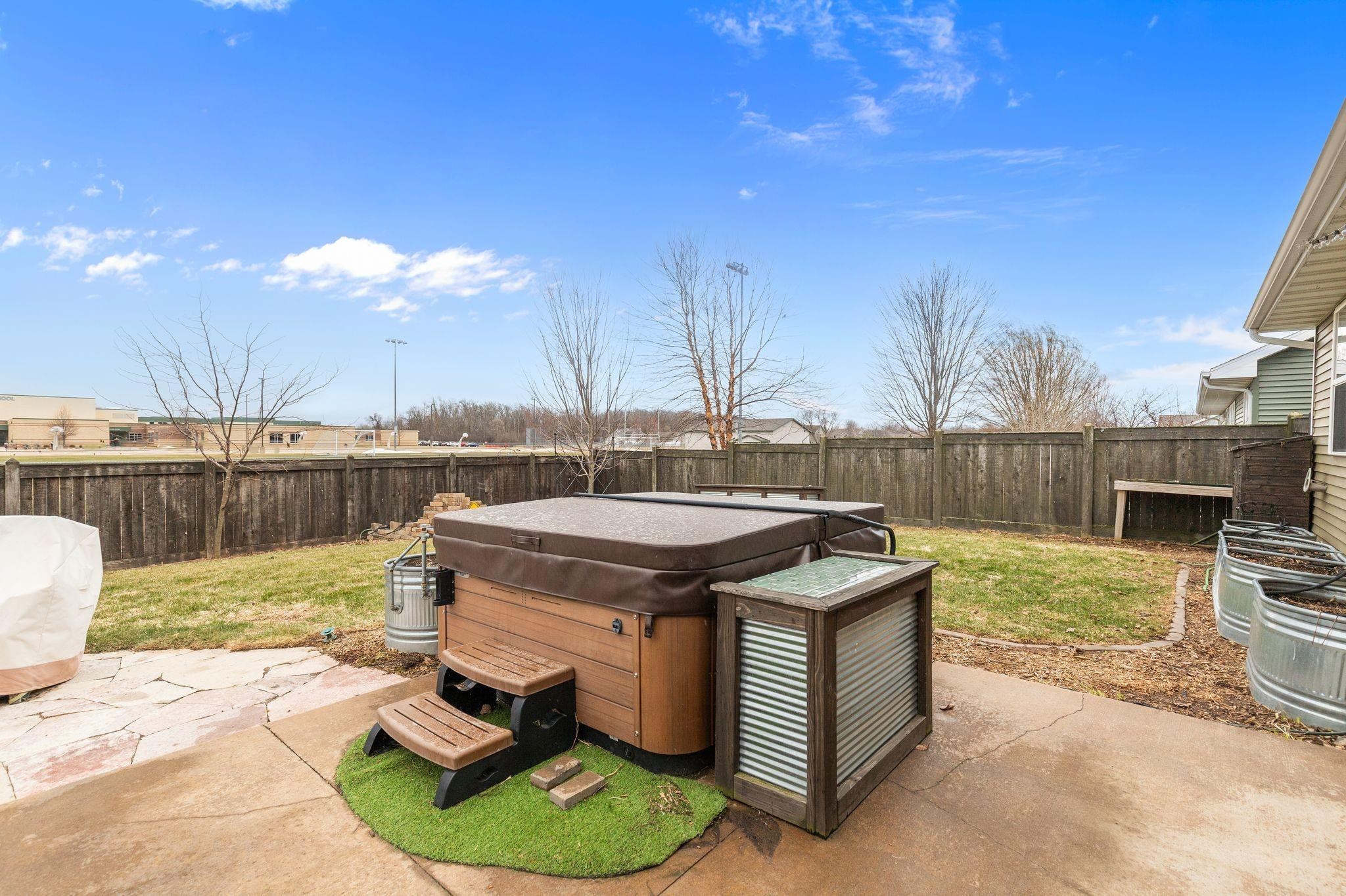 N9050 Spring Valley Road Menasha, WI 54952 - Photo 40 of 42