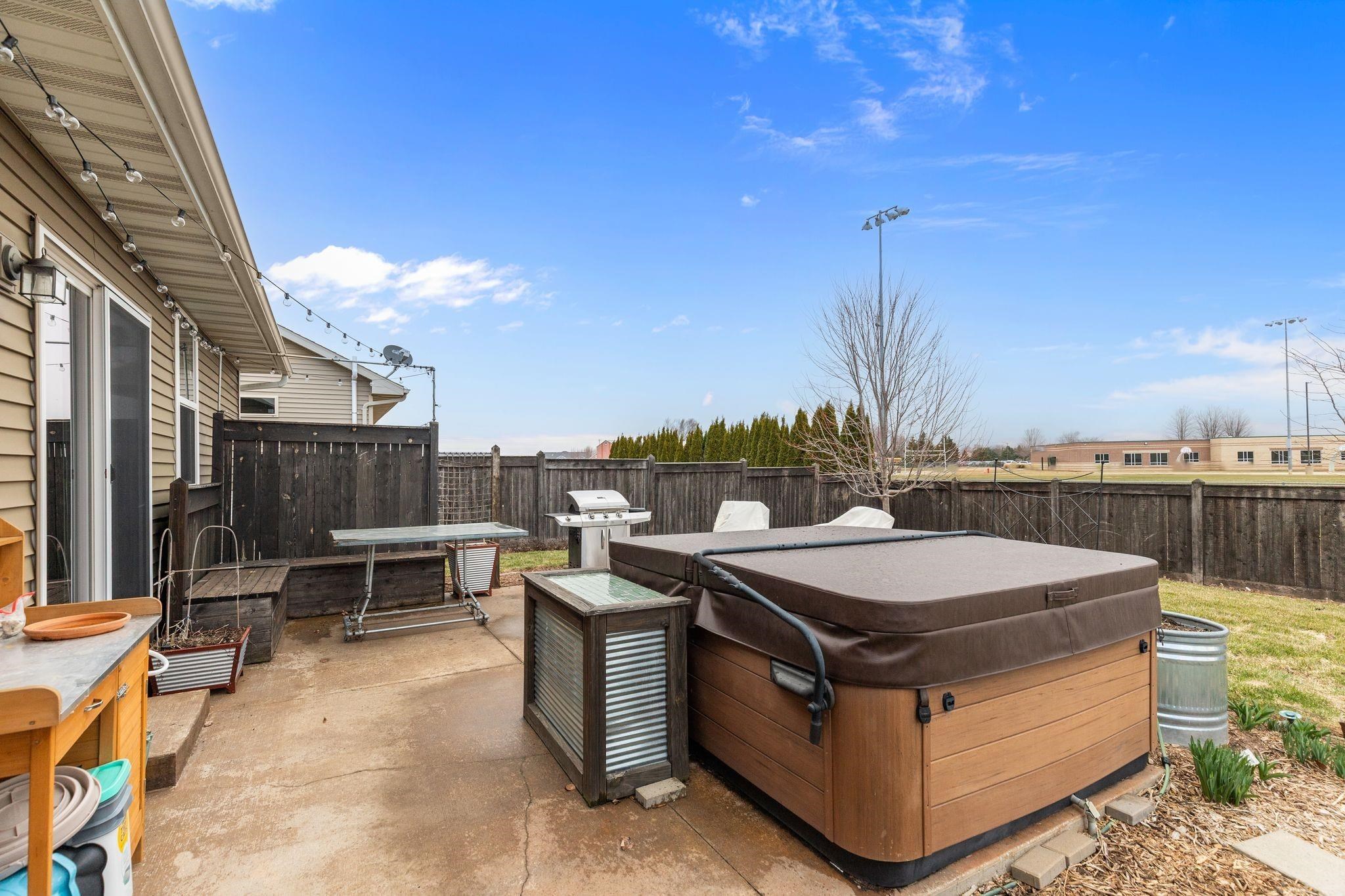 N9050 Spring Valley Road Menasha, WI 54952 - Photo 41 of 42