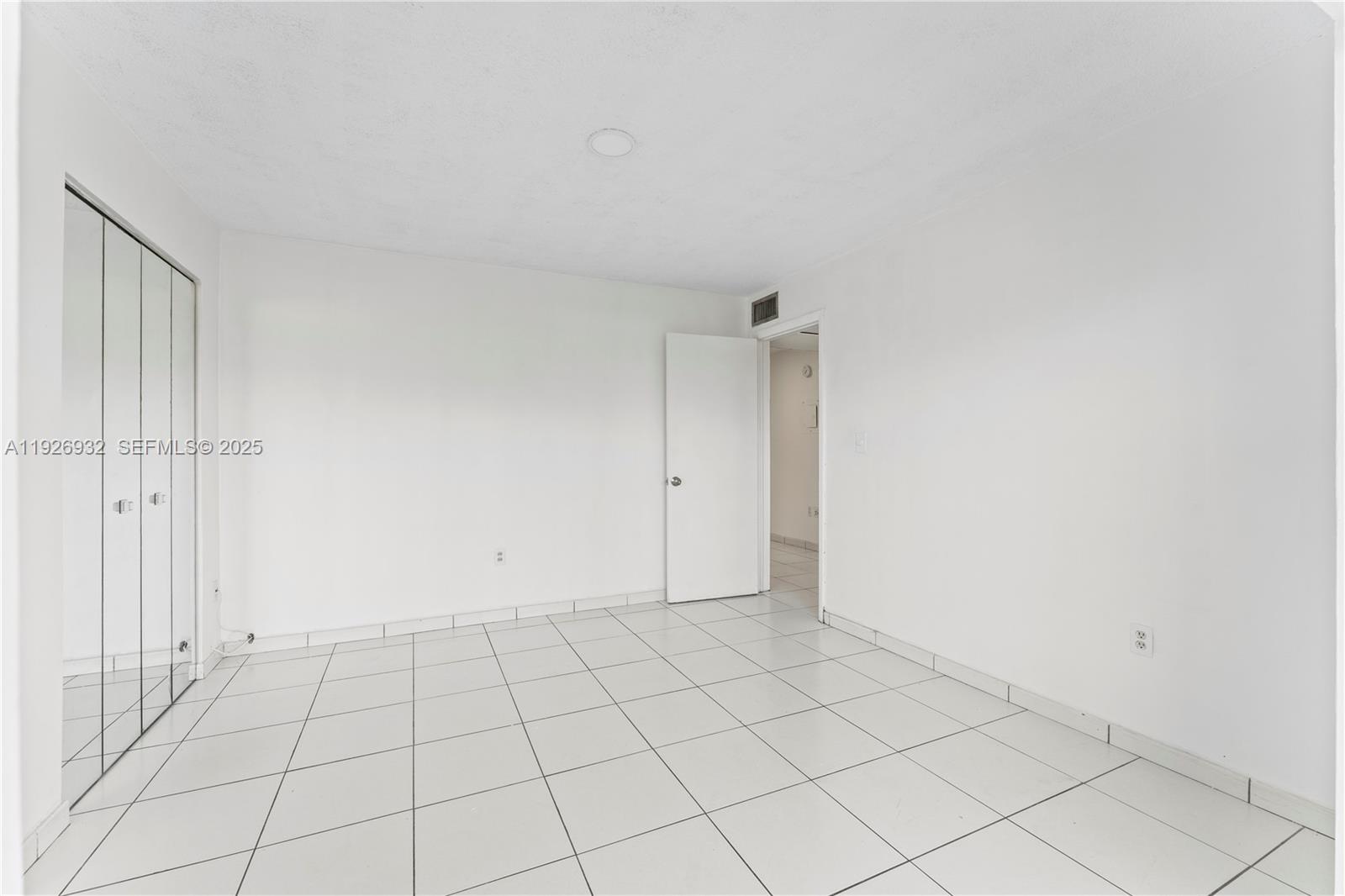 2496 Southwest 17th Avenue, Unit 5306 Miami, FL 33145 - Photo 9 of 12