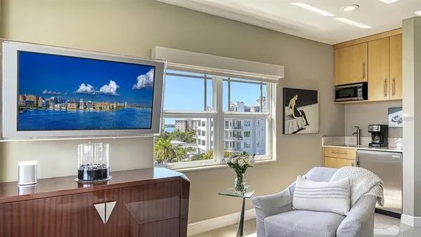 $15,000 | 650 Golden Gate Point, Unit 602, Sarasota, FL 34236