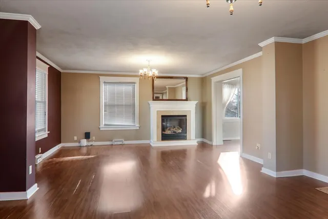 $215,000 | 201 South Main Street, Le Roy, IL 61752