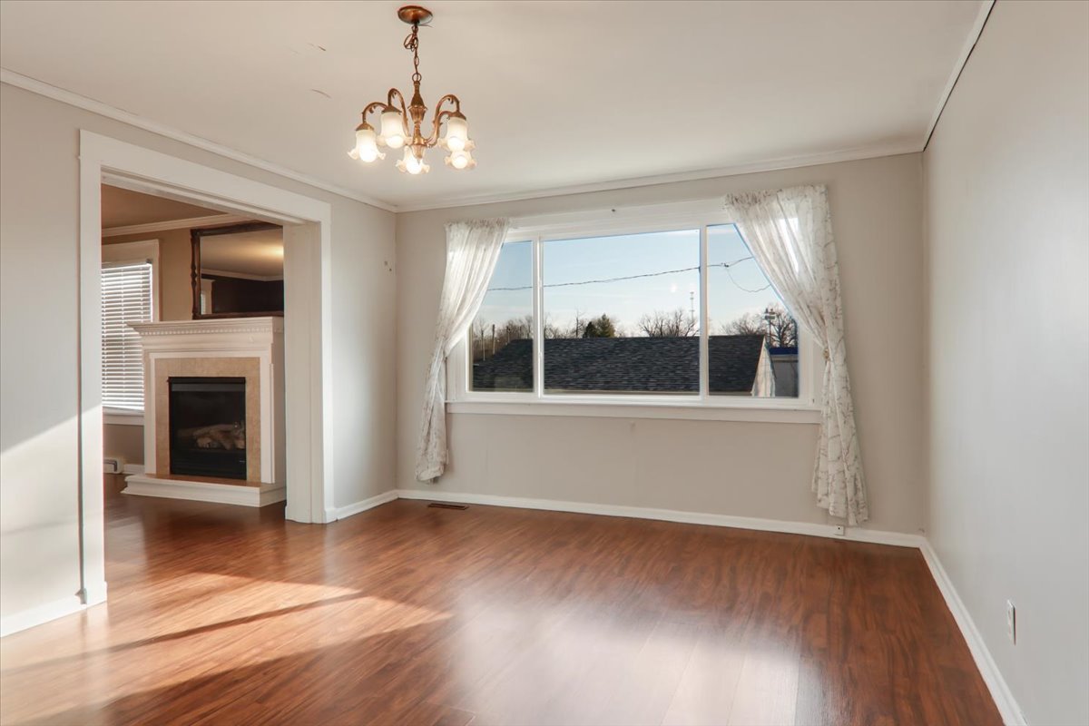 201 South Main Street Le Roy, IL 61752 - Photo 9 of 30