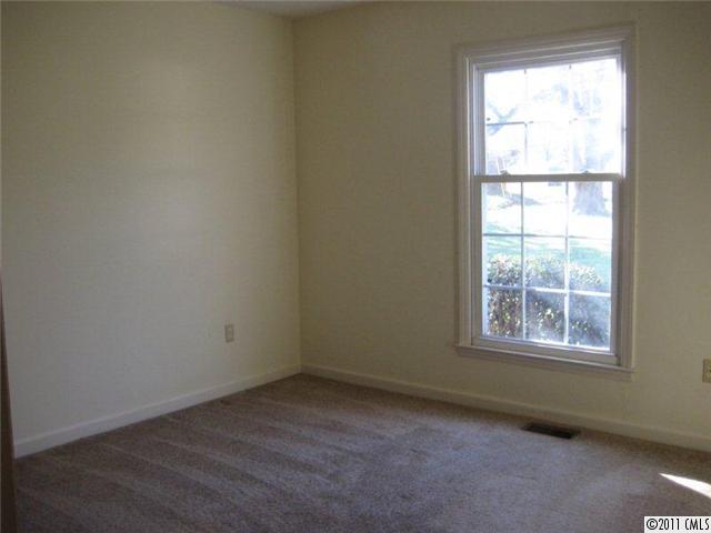 3125 Sunset Road Charlotte, NC 28216 - Photo 13 of 14 Gallery Image 13