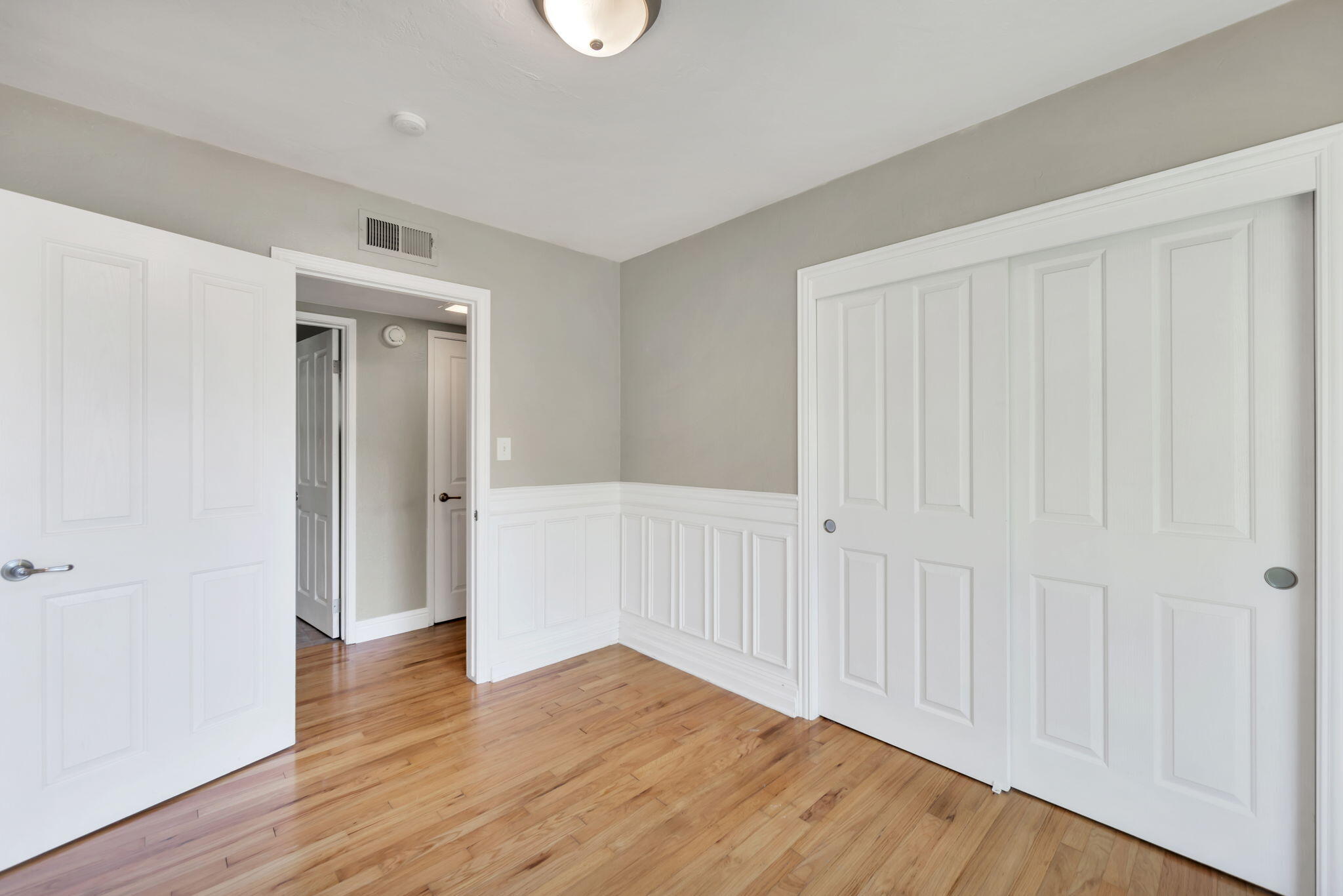 2739 Irwin Road Redding, CA 96002 - Photo 12 of 37 Bedroom #3 - pretty paneling