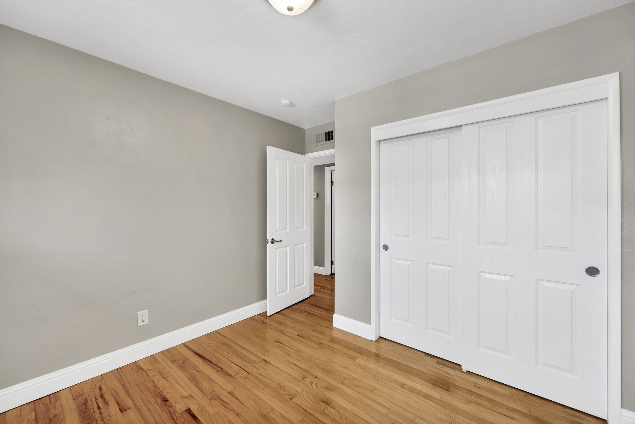 2739 Irwin Road Redding, CA 96002 - Photo 16 of 37 Bedroom #2
