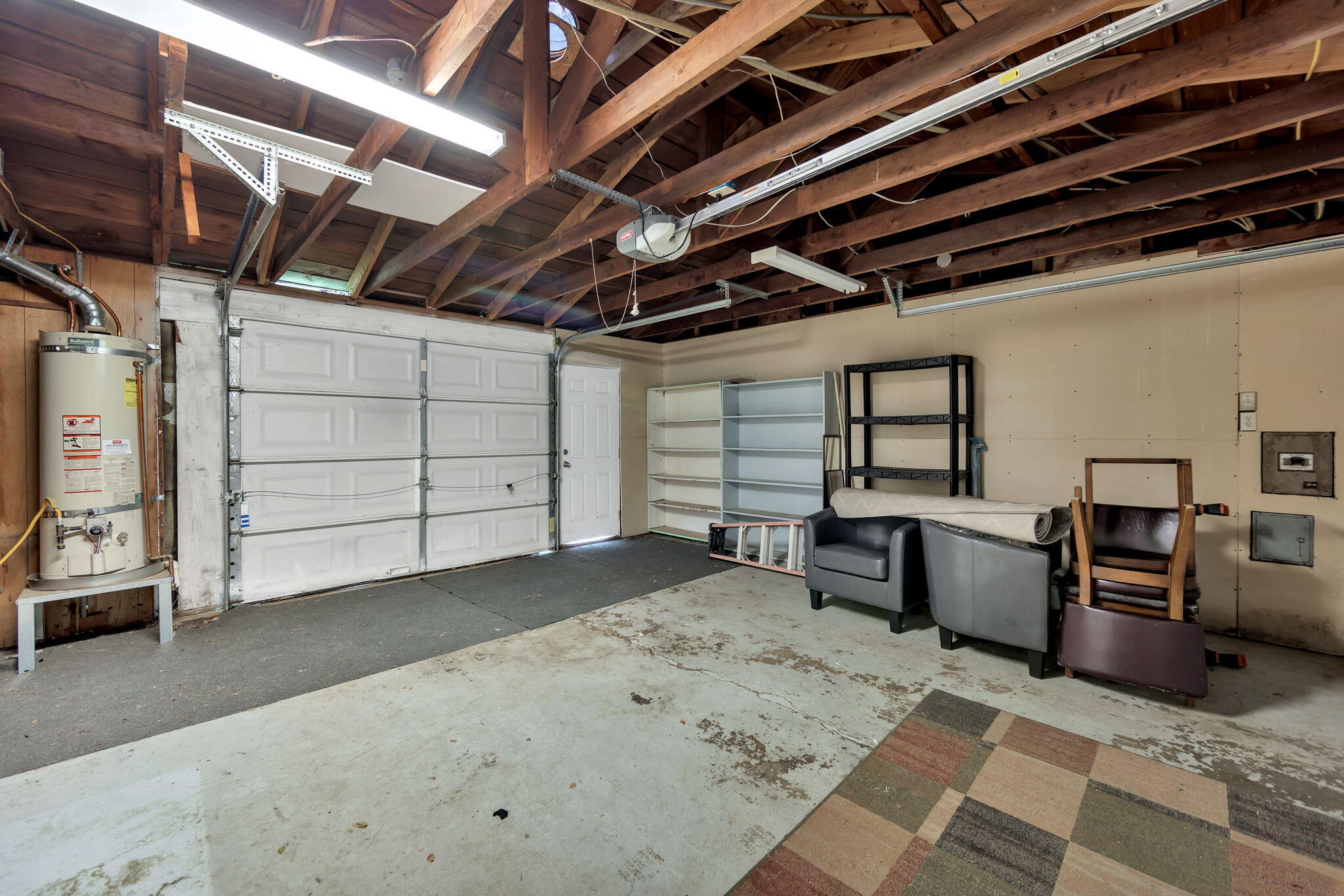 2739 Irwin Road Redding, CA 96002 - Photo 22 of 37 Garage - door at back to pull through