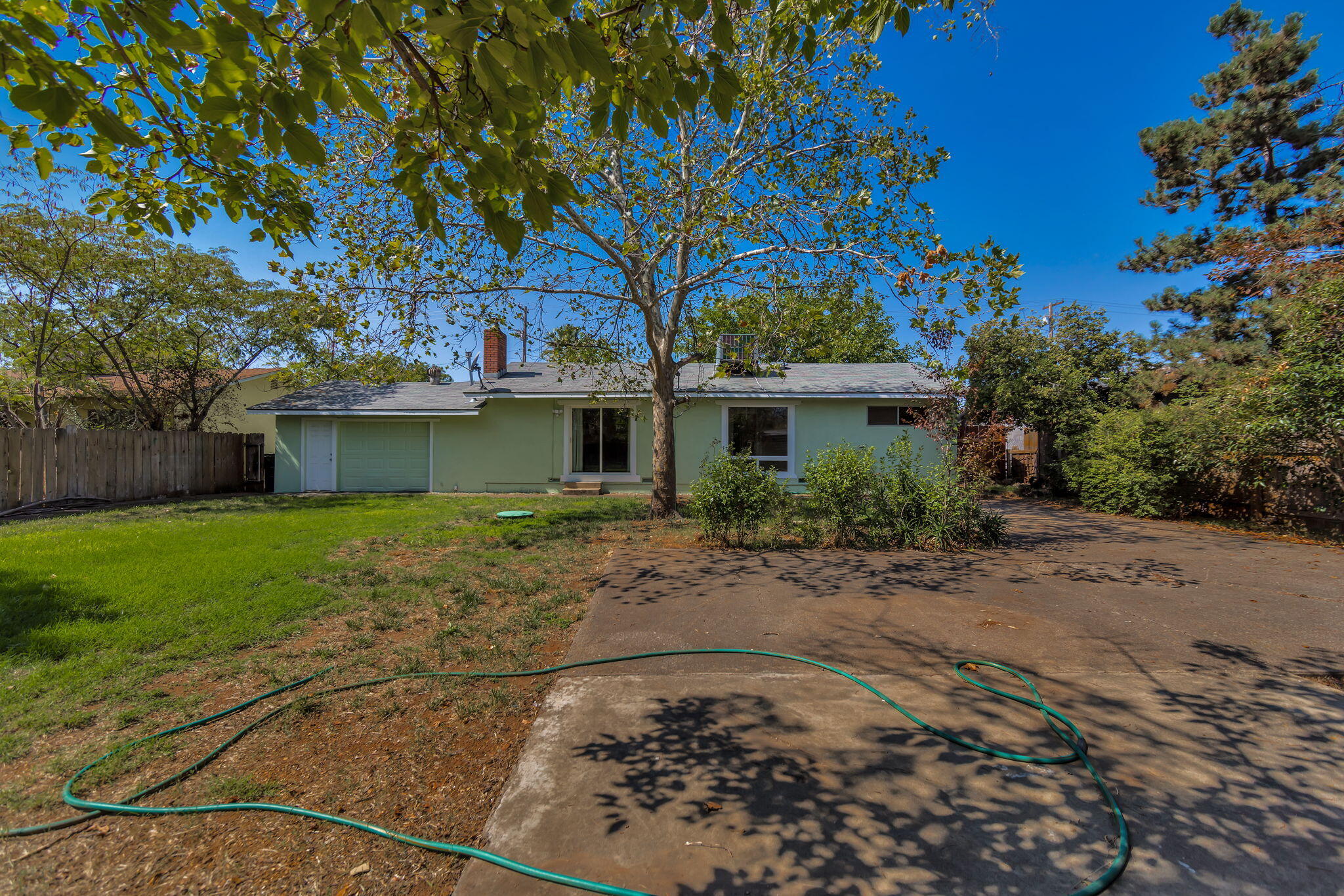 2739 Irwin Road Redding, CA 96002 - Photo 24 of 37 Backyard