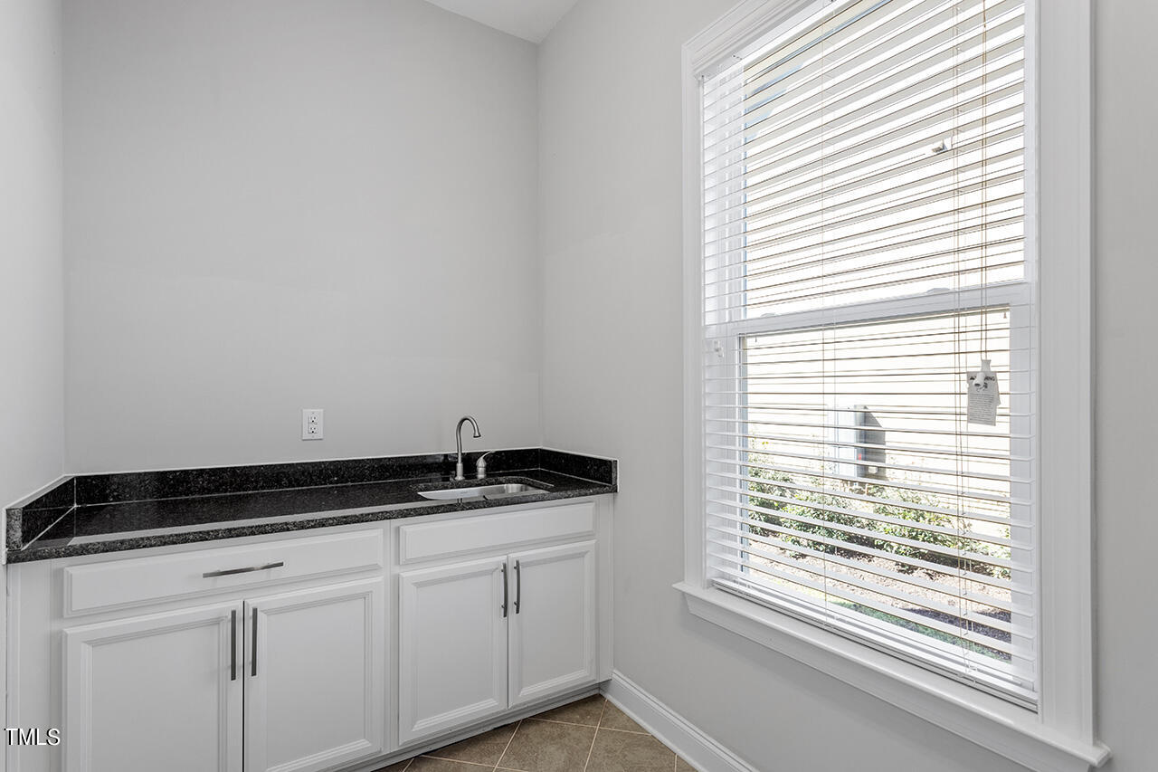 8121 Greys Landing Way Raleigh, NC 27615 - Photo 33 of 59 8121 Greys Landing Way_33