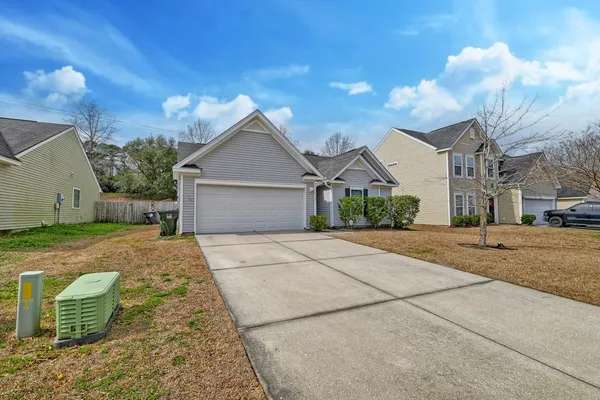 $320,000 | 532 English Oak Circle, Moncks Corner, SC 29461